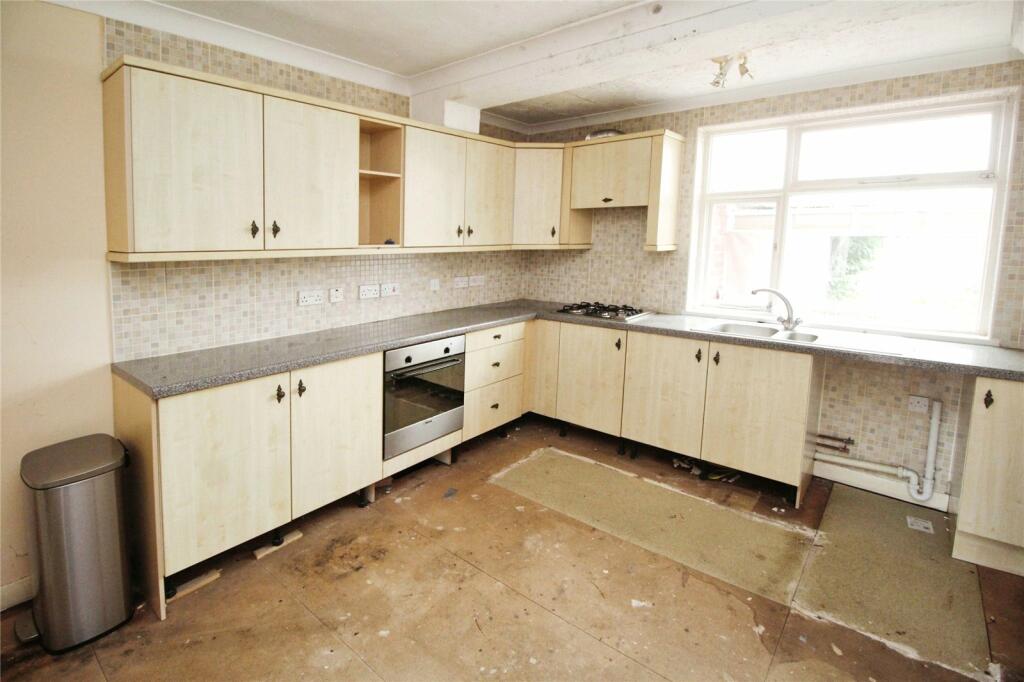 2 bed Semi-Detached