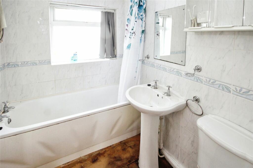 2 bed Semi-Detached