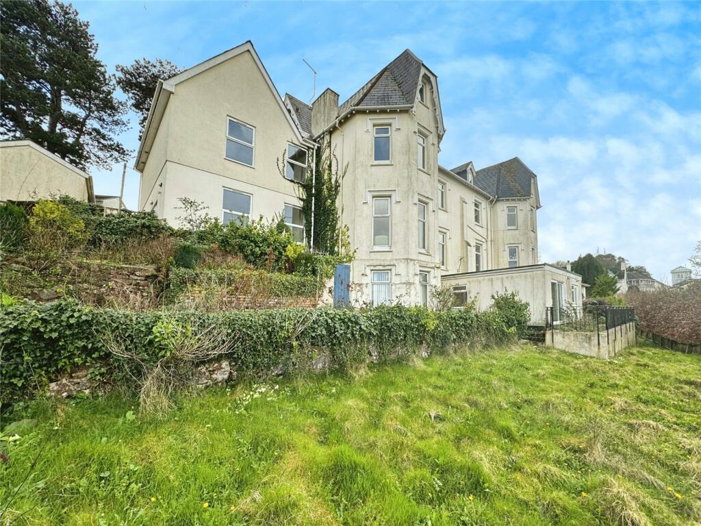 31 bed Guest House