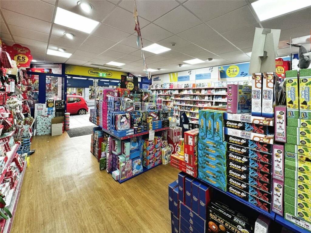 1 bed Commercial Property