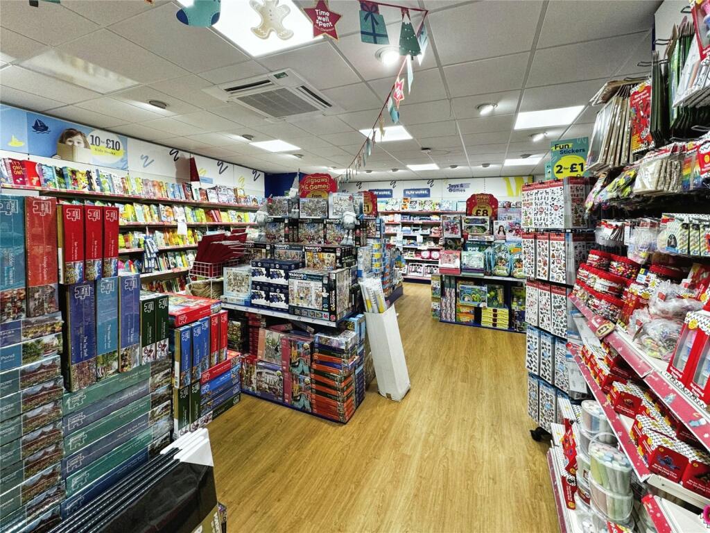 1 bed Commercial Property