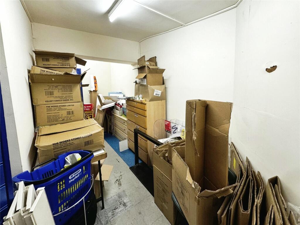 1 bed Commercial Property