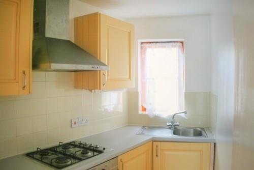 3 bed End of Terrace