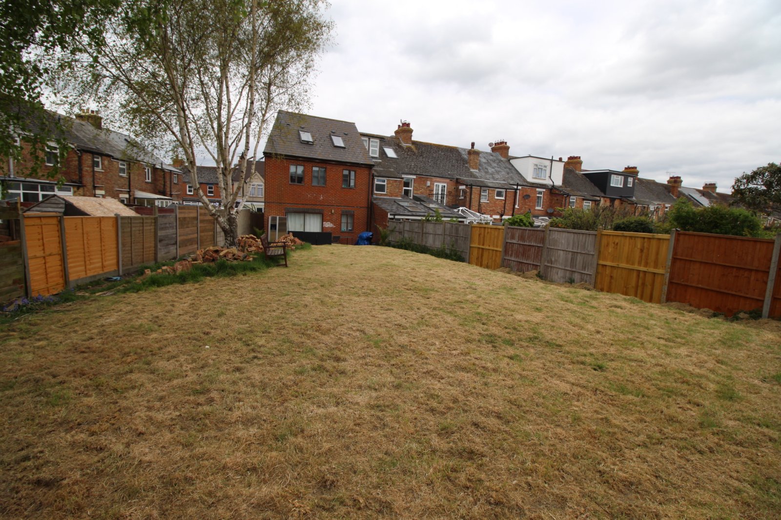 3 bed End of Terrace