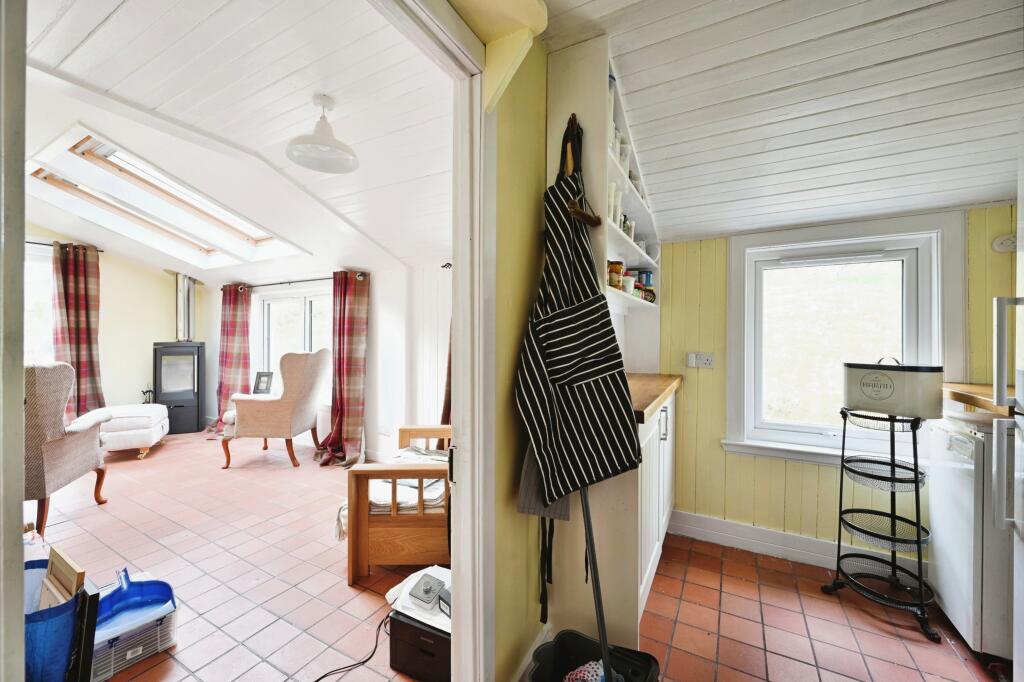 2 bed Detached