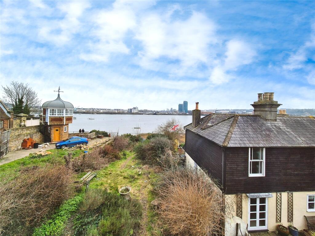 3 bed Terraced