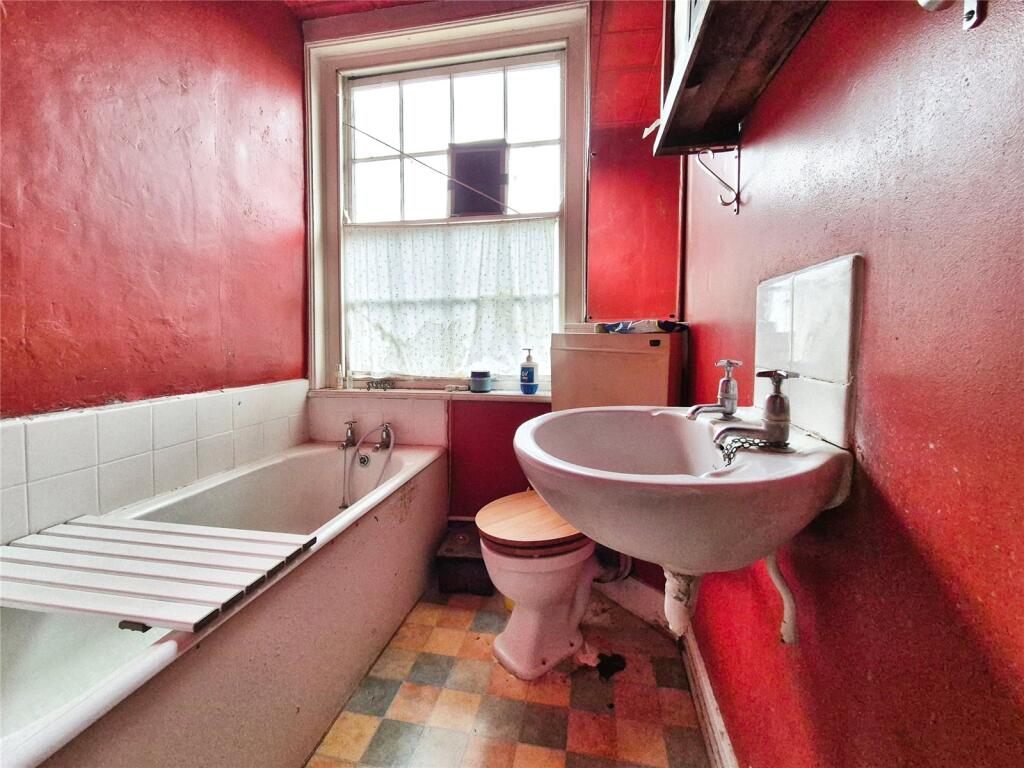 3 bed Terraced