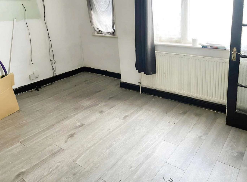 4 bed Terraced