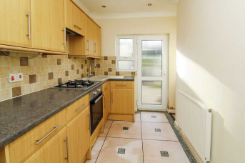 2 bed End of Terrace