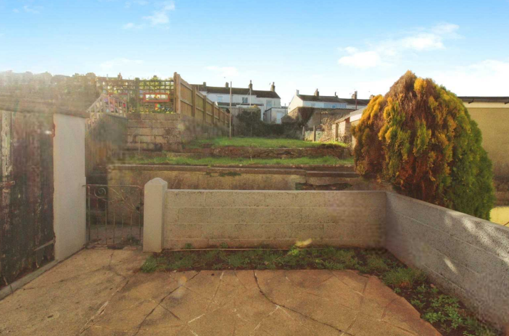 2 bed End of Terrace