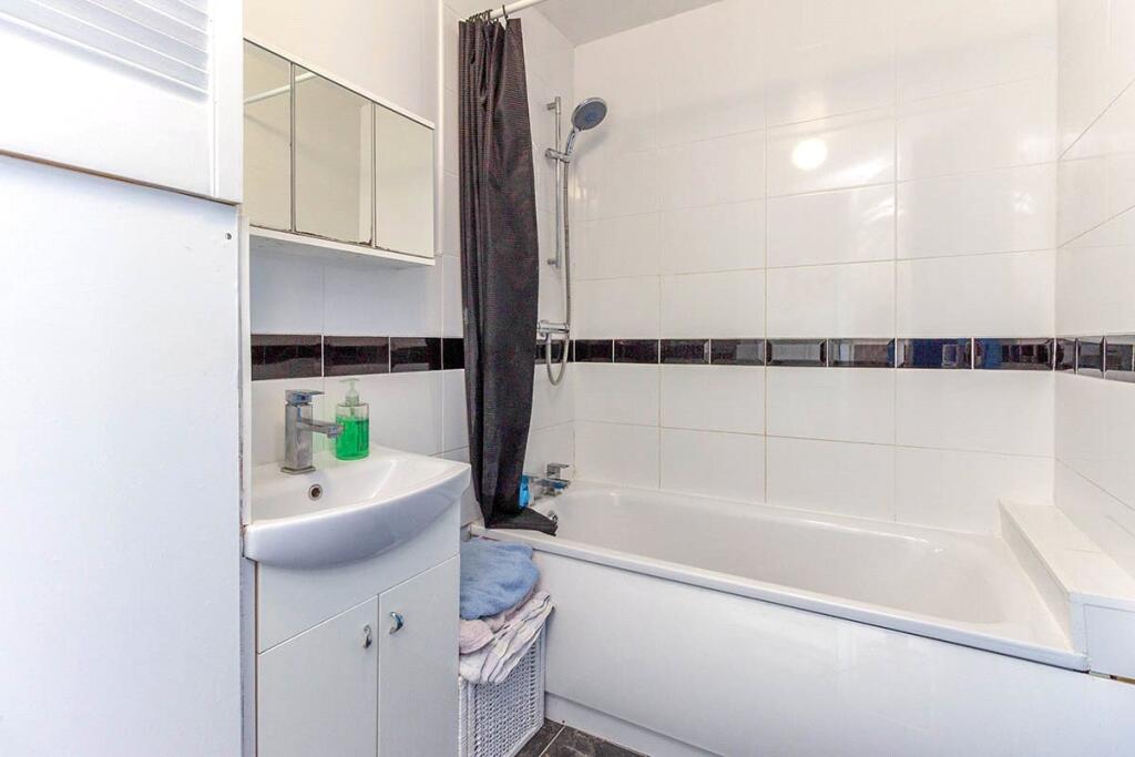 3 bed Terraced