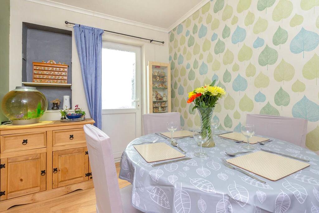 3 bed Terraced