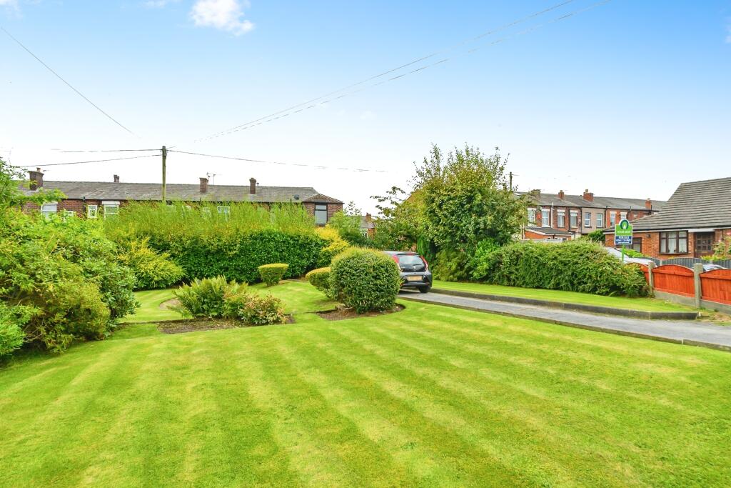 2 bed Detached Bungalow