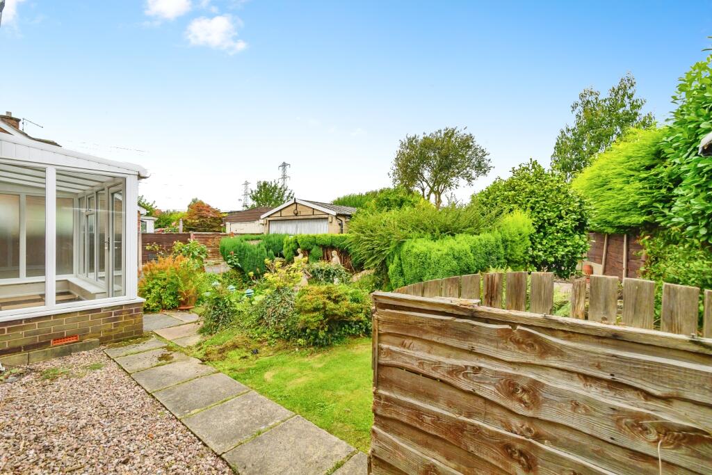 2 bed Detached Bungalow