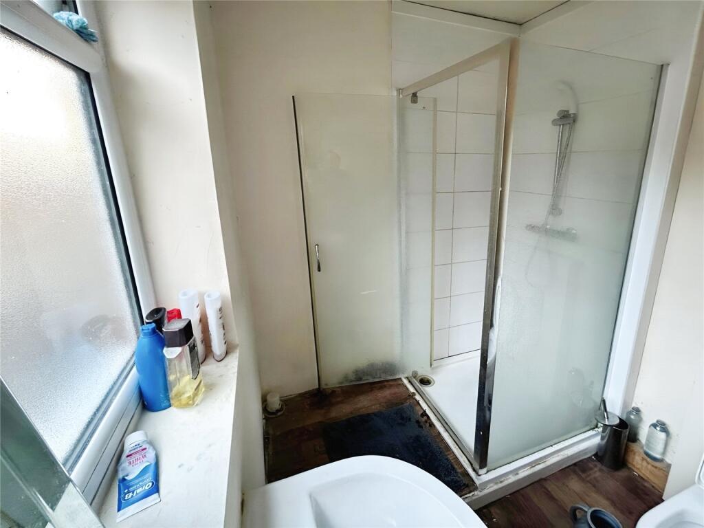 4 bed Terraced