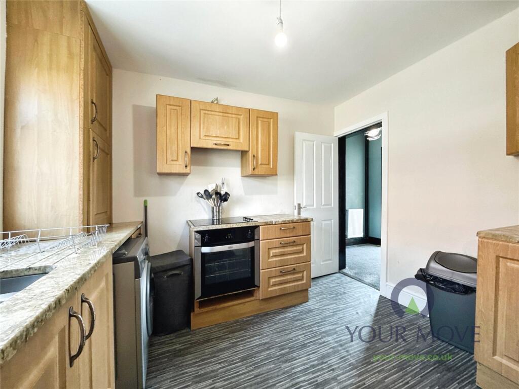 4 bed Semi-Detached