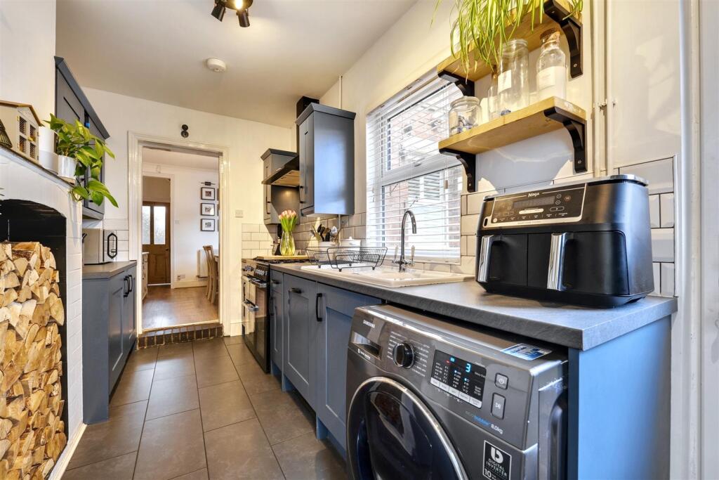 3 bed Terraced