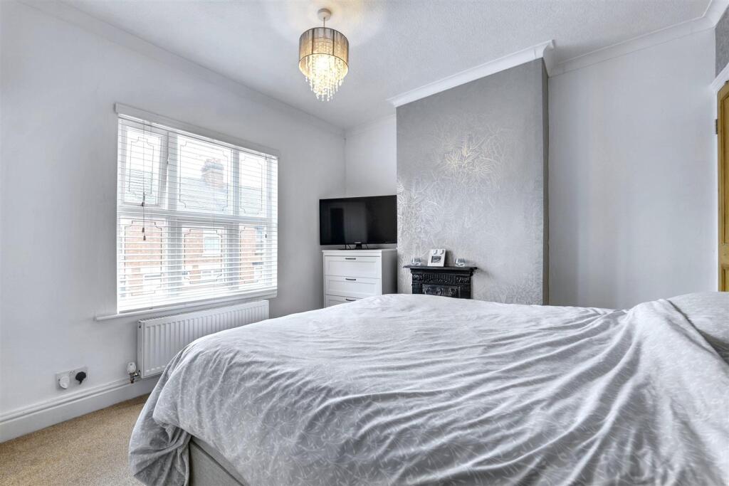 3 bed Terraced