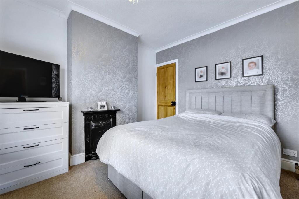 3 bed Terraced