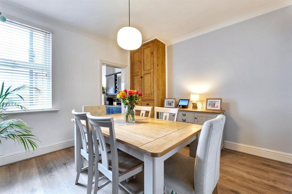 3 bed Terraced