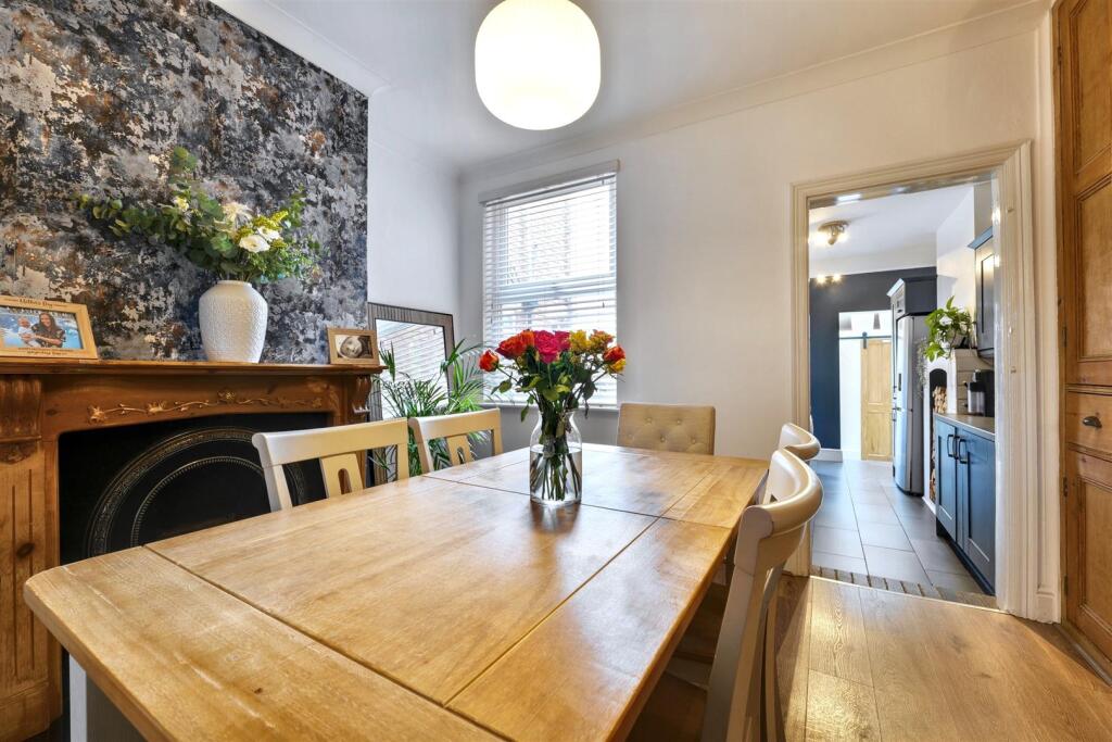 3 bed Terraced