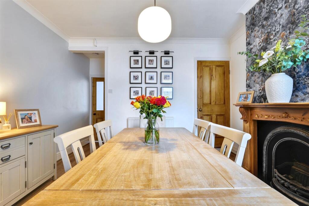 3 bed Terraced