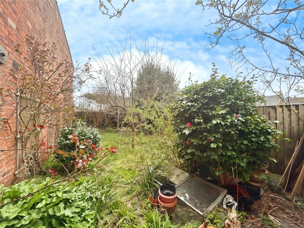 4 bed Character Property