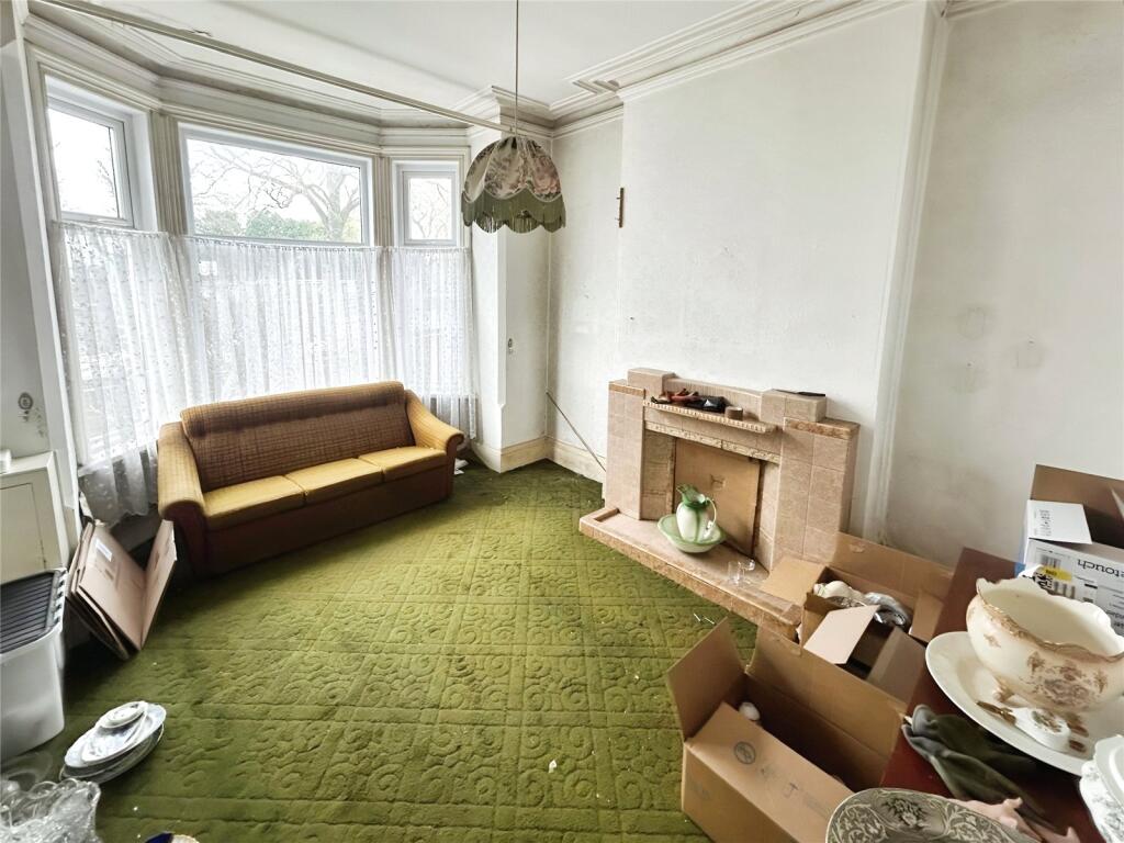 4 bed Character Property