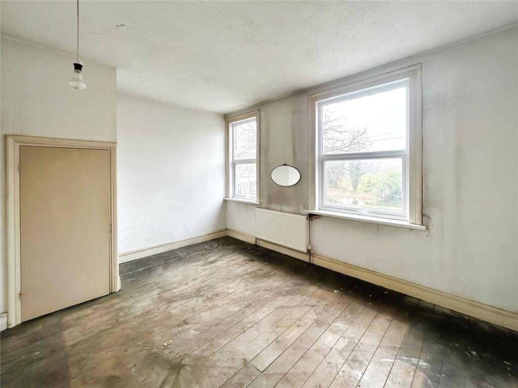 4 bed Character Property