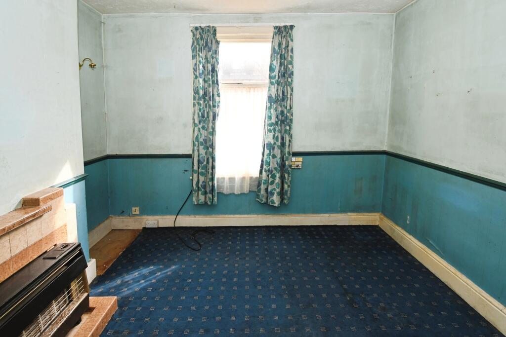 3 bed Terraced
