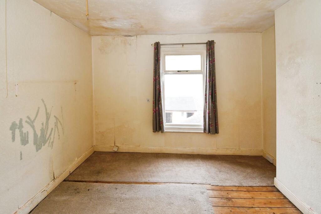 3 bed Terraced