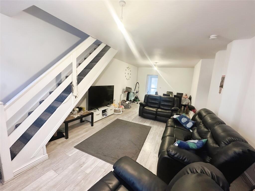 3 bed Terraced
