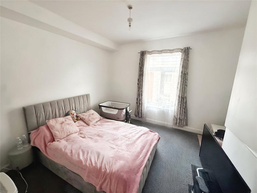 3 bed Terraced