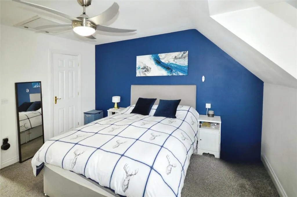 3 bed Town House