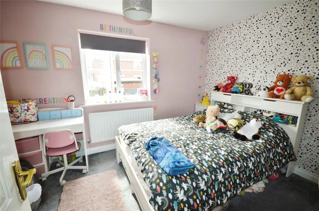 3 bed Town House