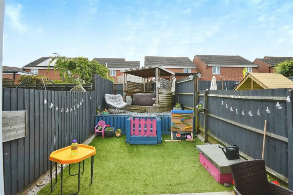 3 bed Town House