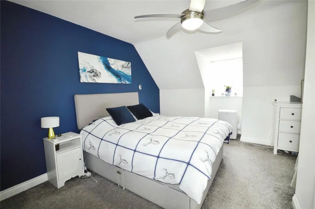 3 bed Town House