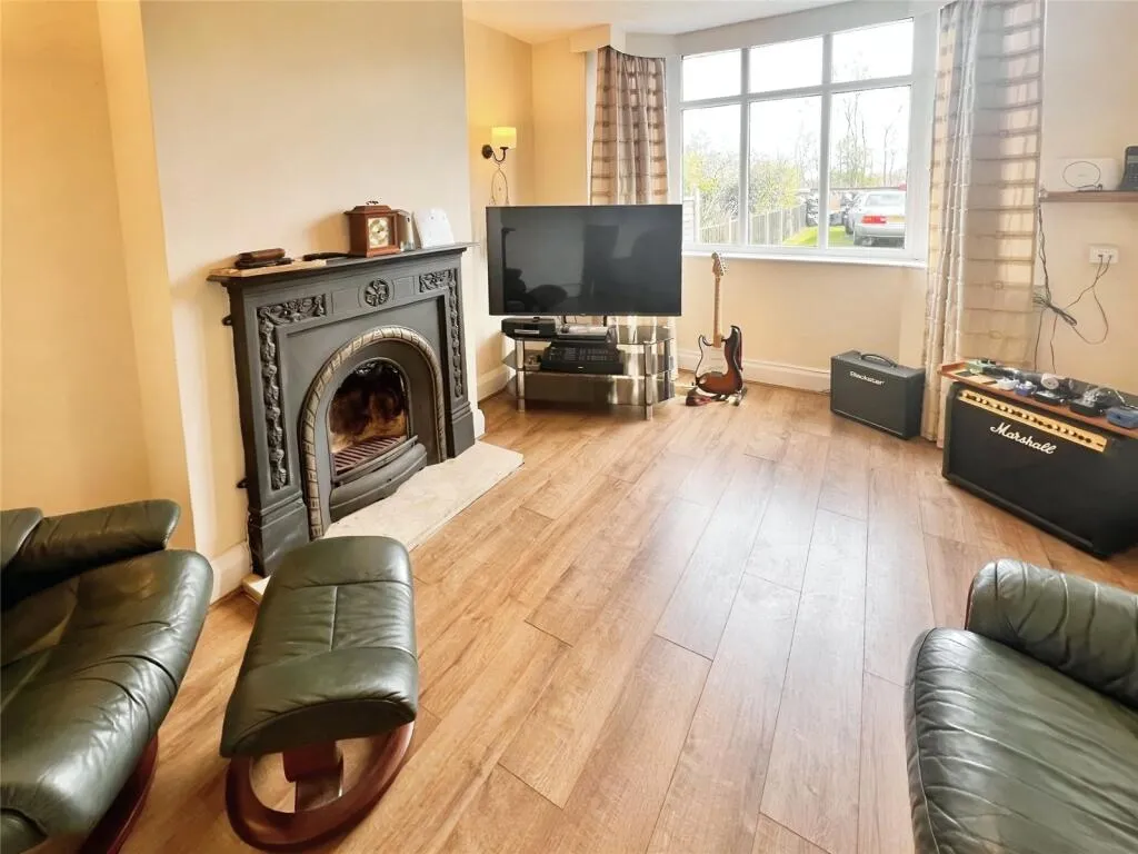 3 bed Semi-Detached