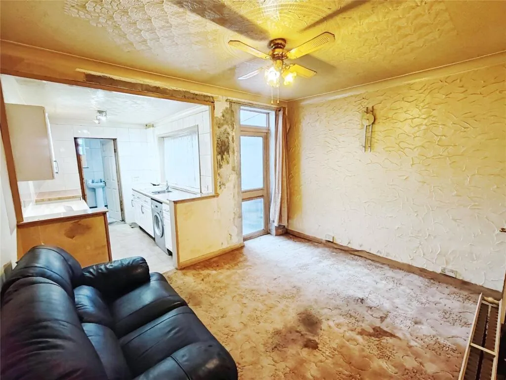 3 bed Terraced