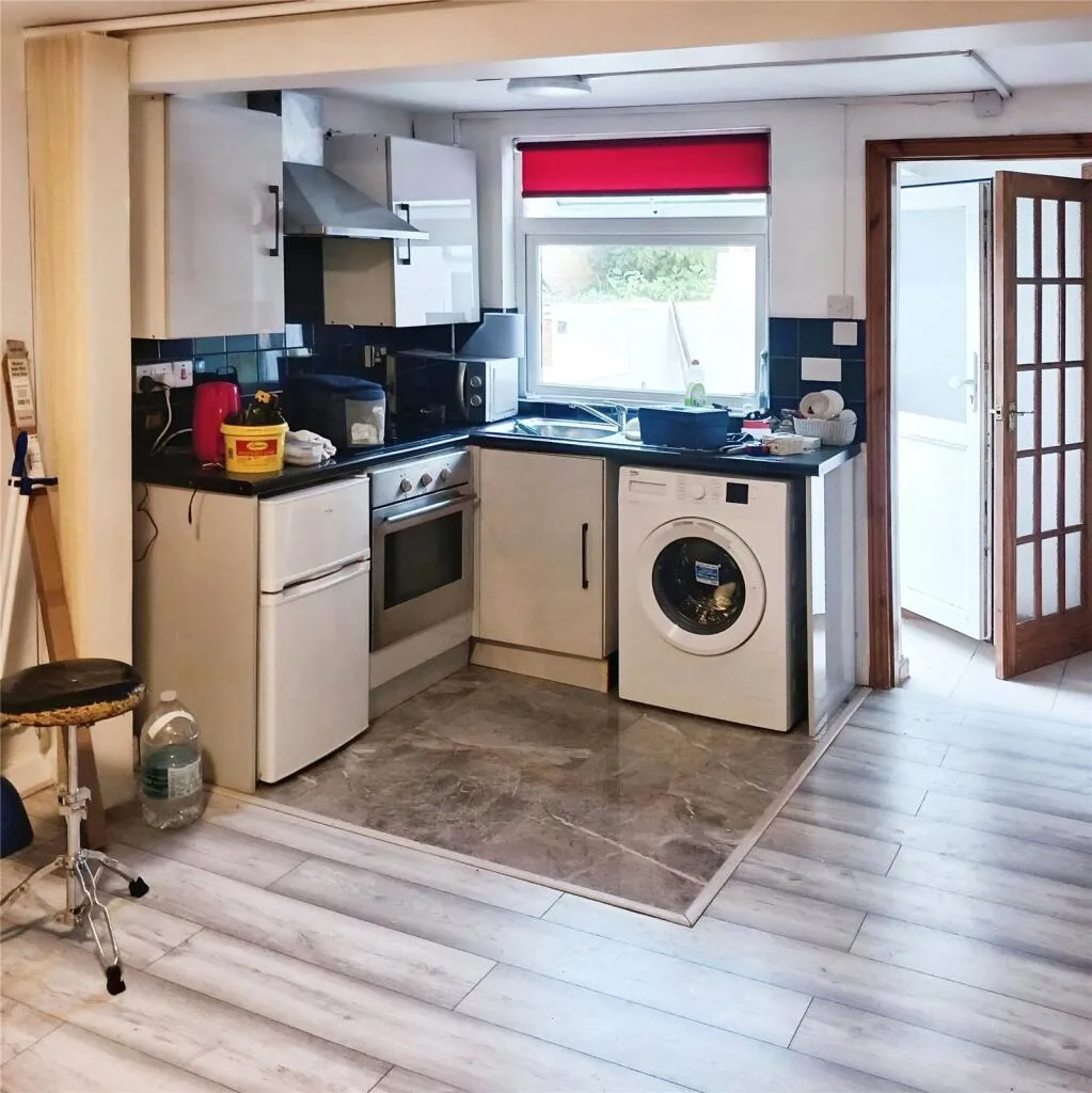 2 bed Mixed Use