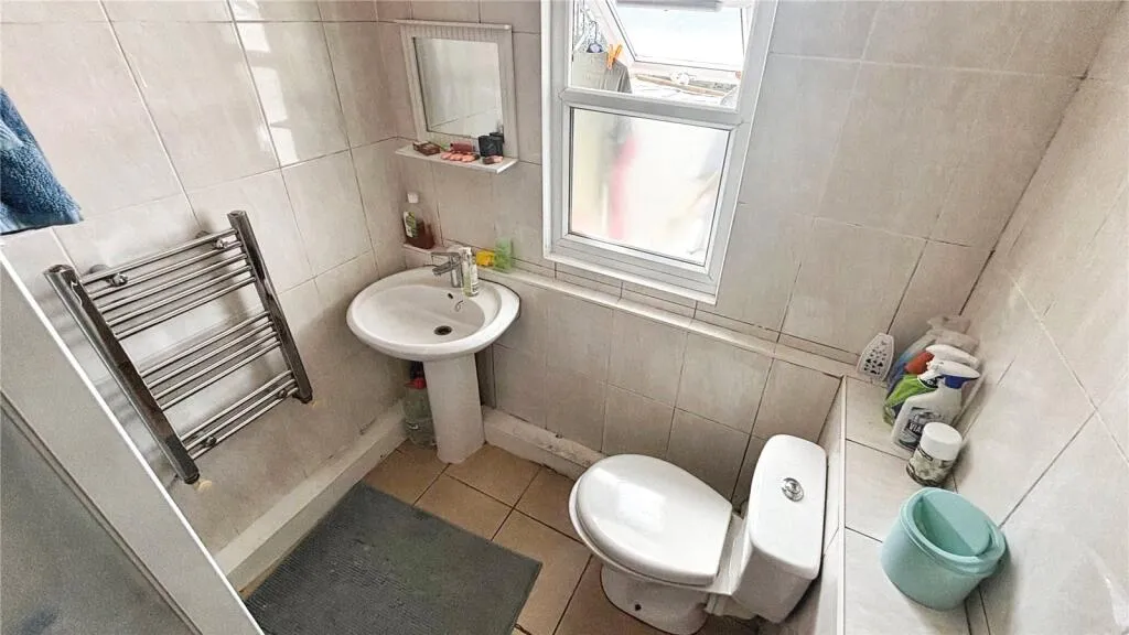 2 bed Mixed Use