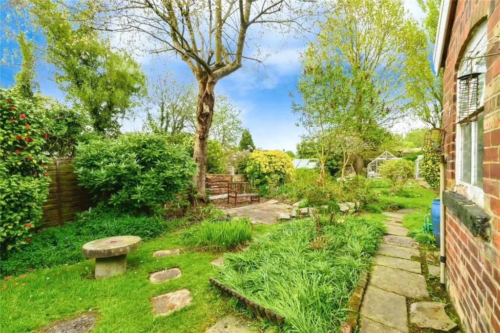 2 bed Semi-Detached