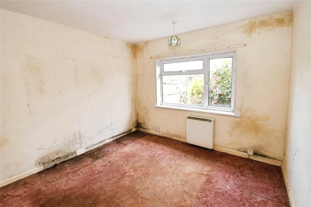 2 bed Semi-Detached Bungalow