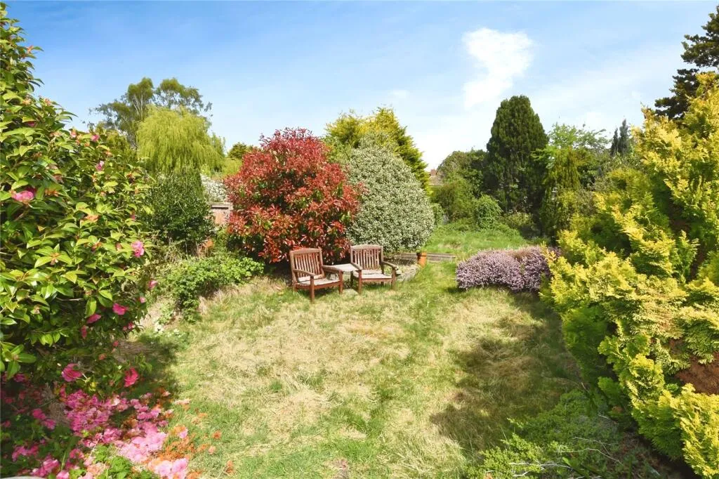 2 bed Semi-Detached Bungalow