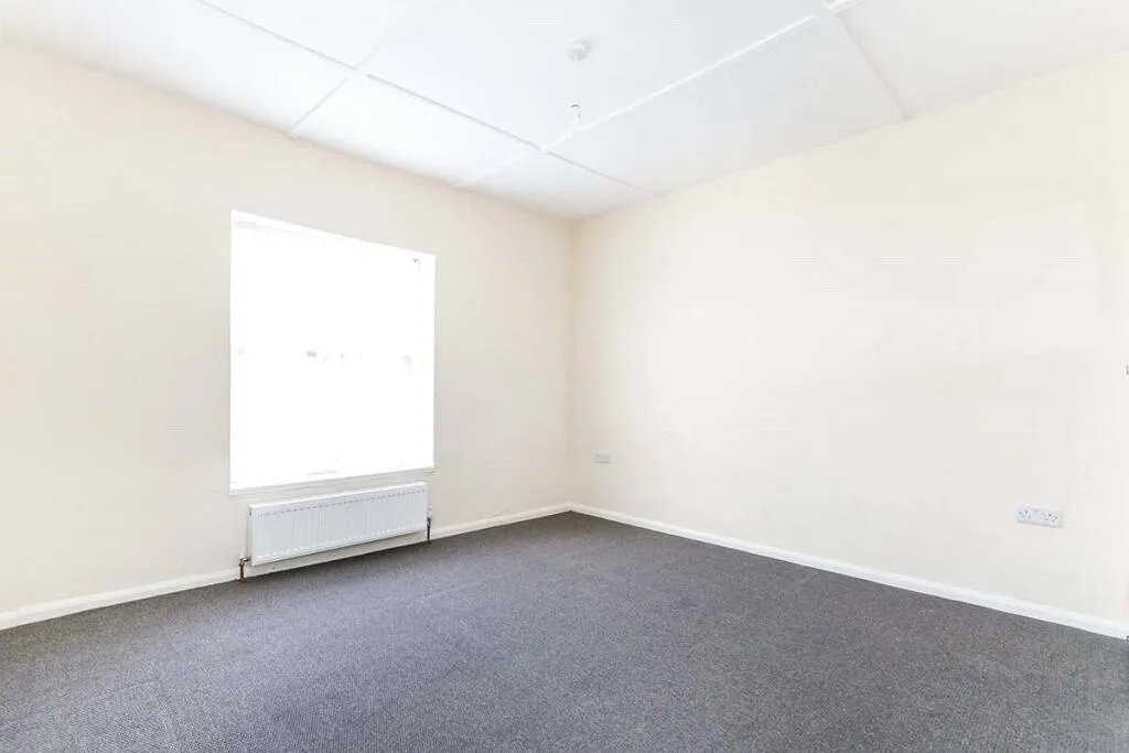 2 bed House