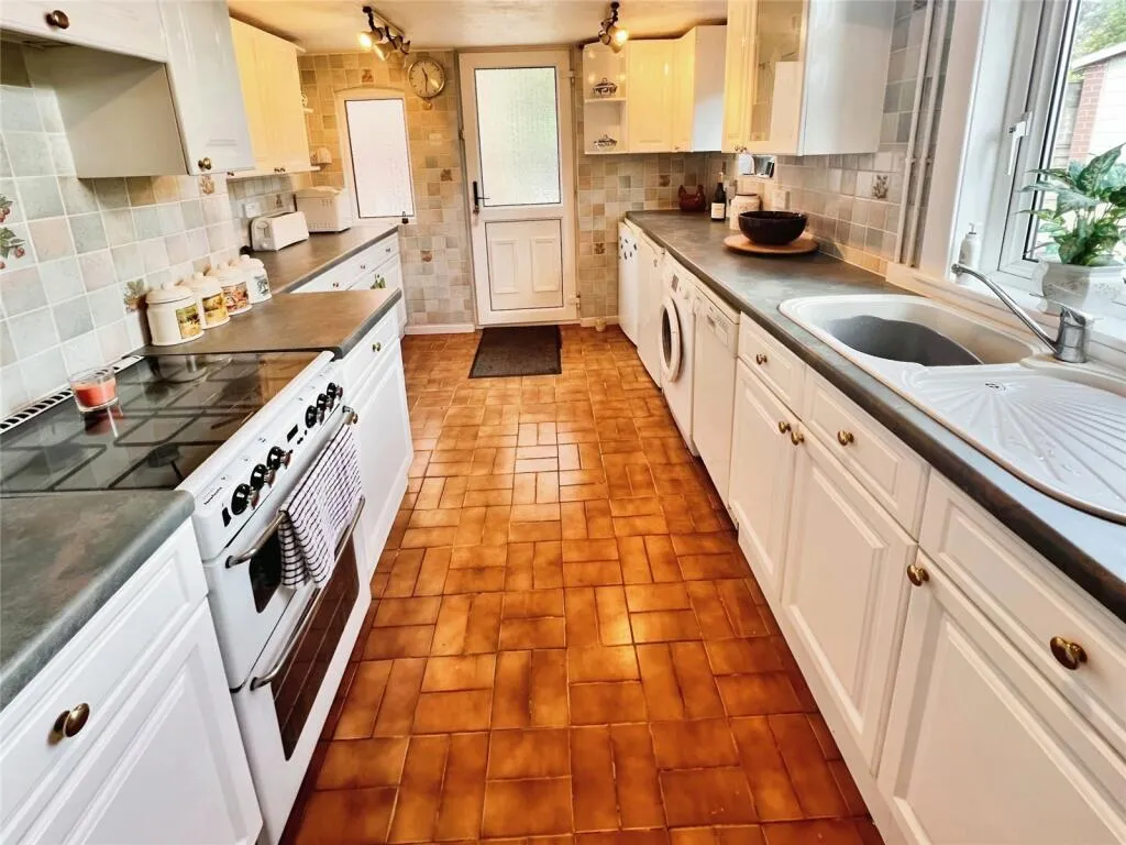 3 bed Semi-Detached