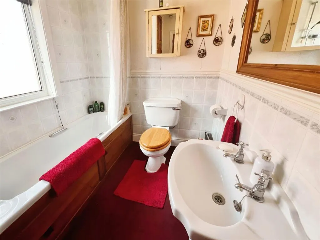 3 bed Semi-Detached