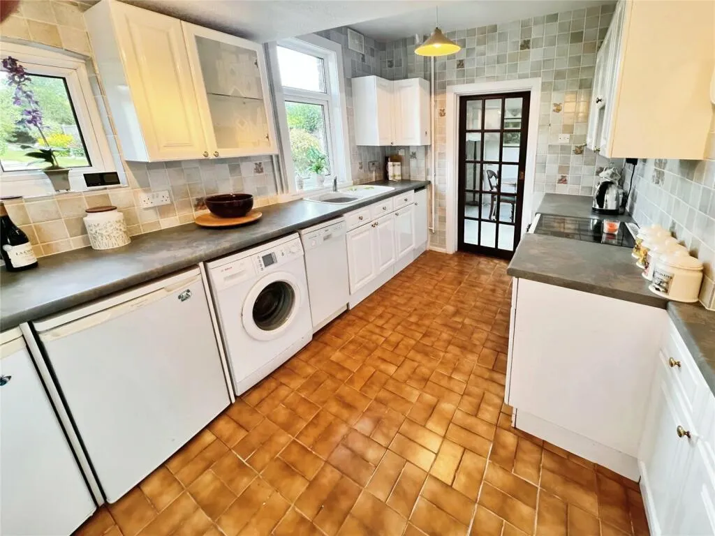 3 bed Semi-Detached