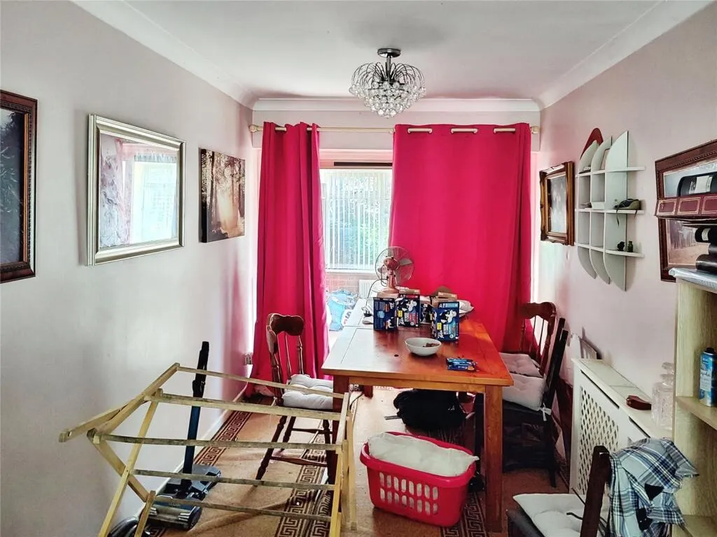 3 bed Semi-Detached