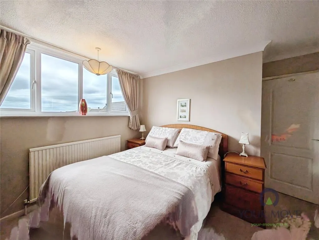 3 bed Semi-Detached